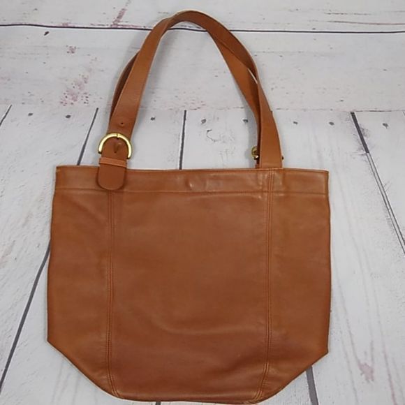 Coach Handbags - LARGE COACH Bag